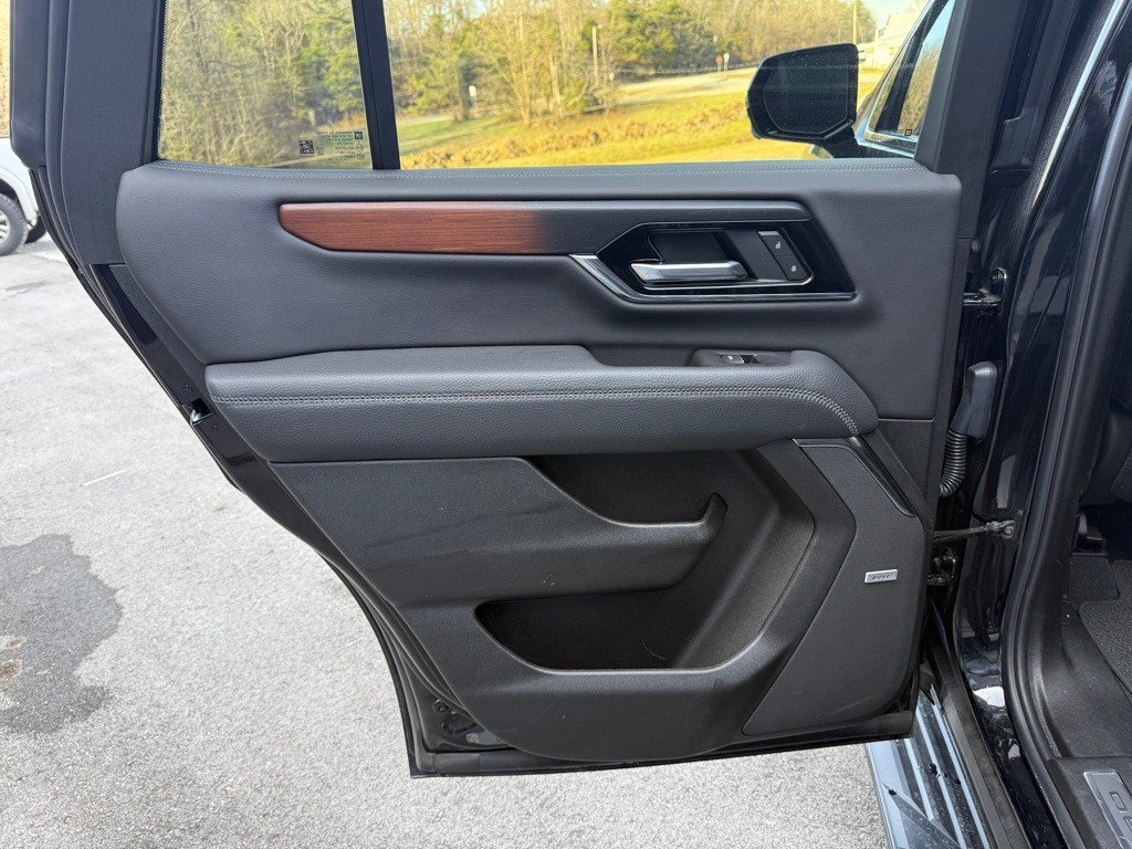 2025 GMC Yukon Image 20