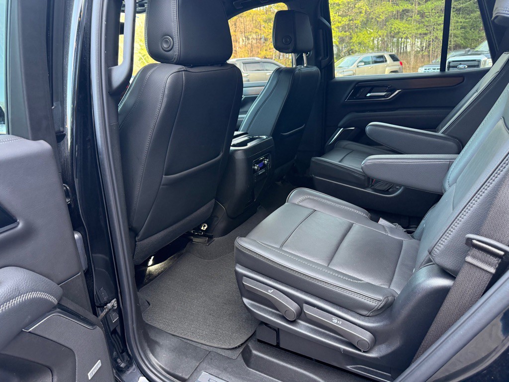 2025 GMC Yukon Image 21