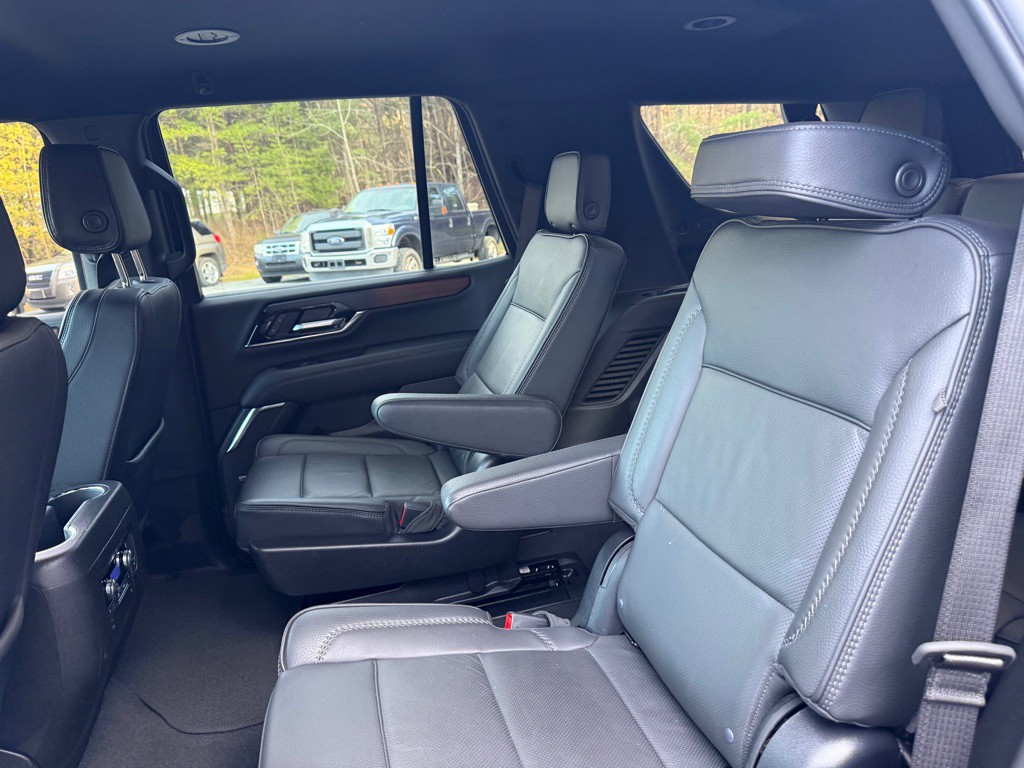 2025 GMC Yukon Image 22