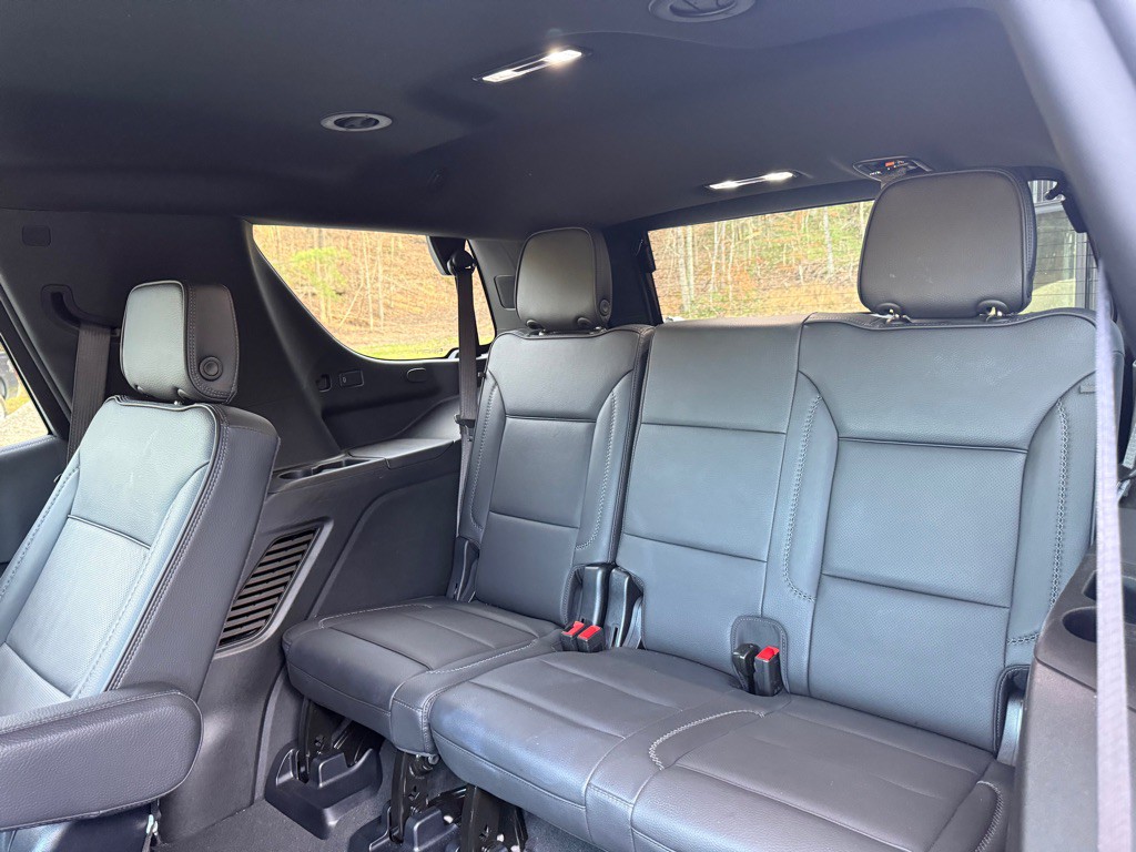 2025 GMC Yukon Image 28