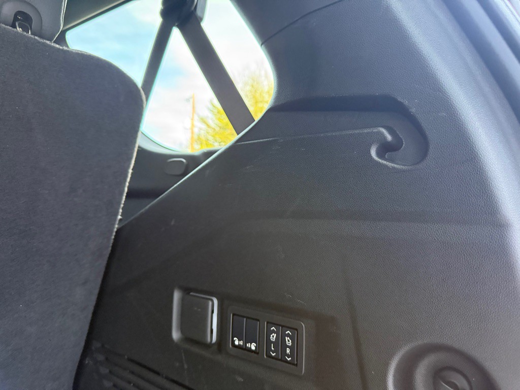 2025 GMC Yukon Image 30