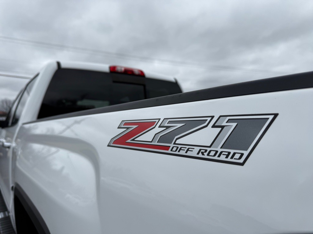 2016 GMC Sierra Image 28