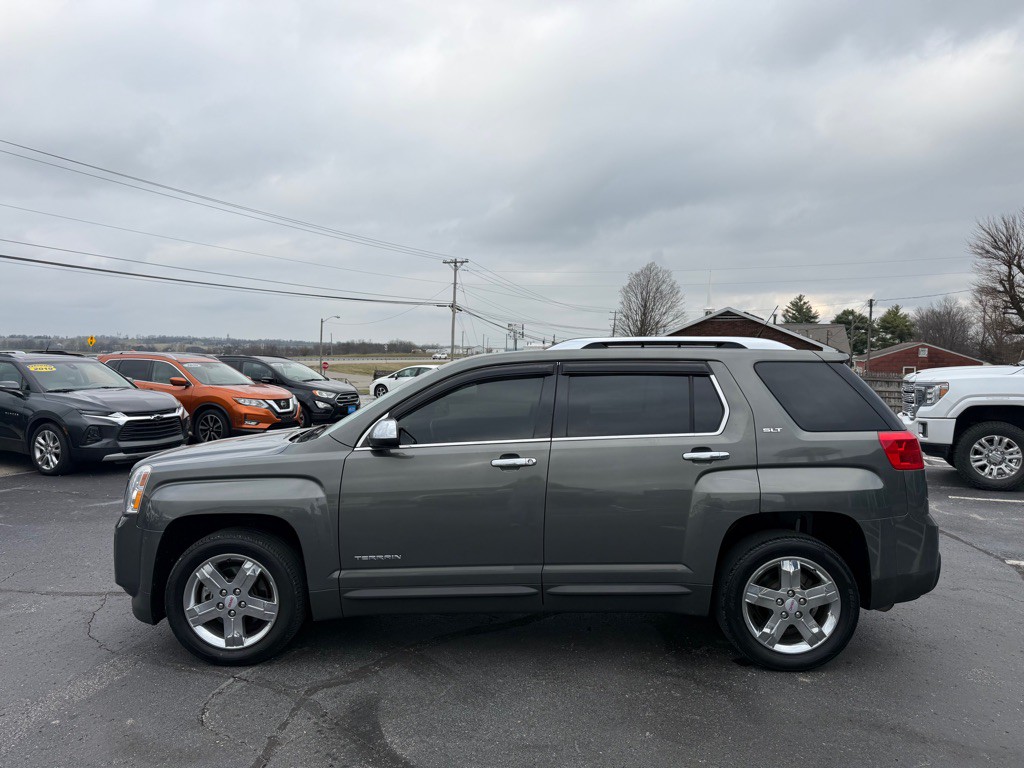 2013 GMC Terrain Image 2