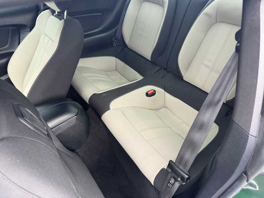 2022 Ford Mustang Image 19