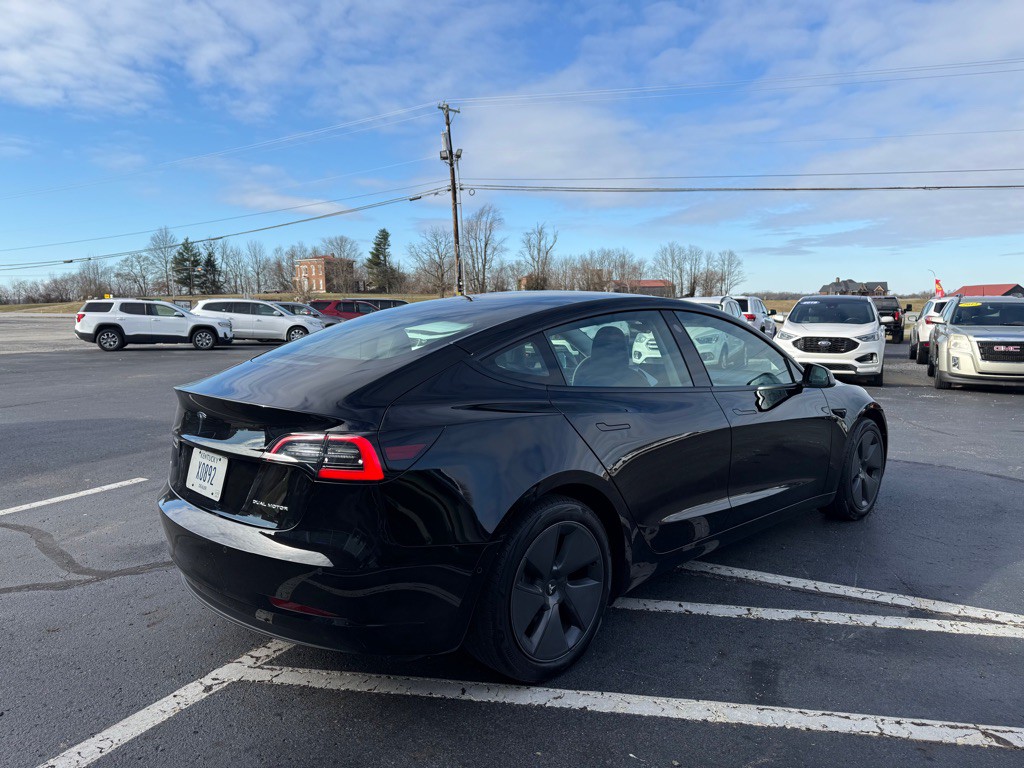 2022 Tesla Model 3 Image 5