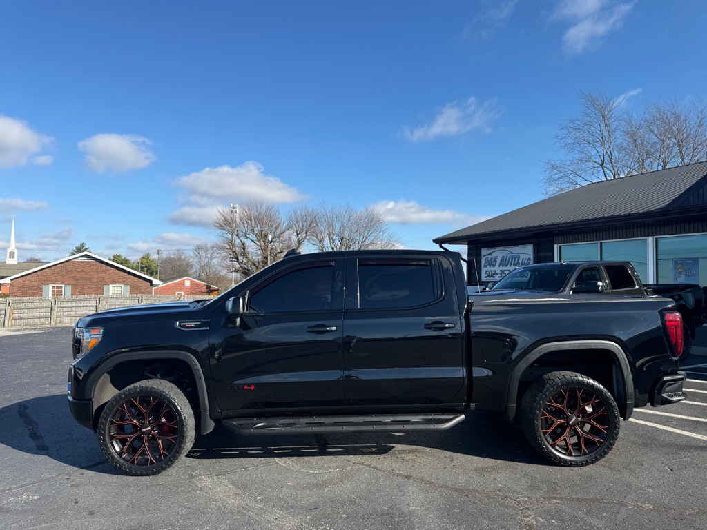 2020 GMC Sierra Image 2