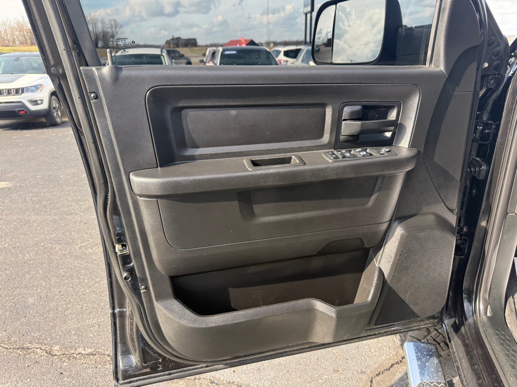 2018 RAM 2500 Image 11