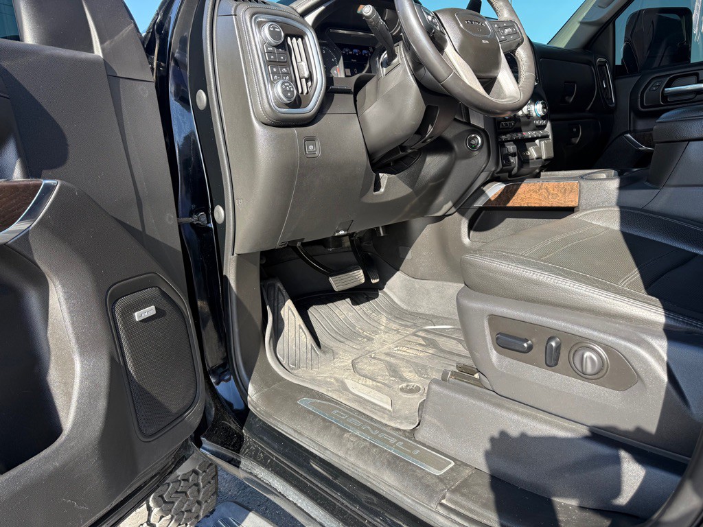 2020 GMC Sierra Image 12