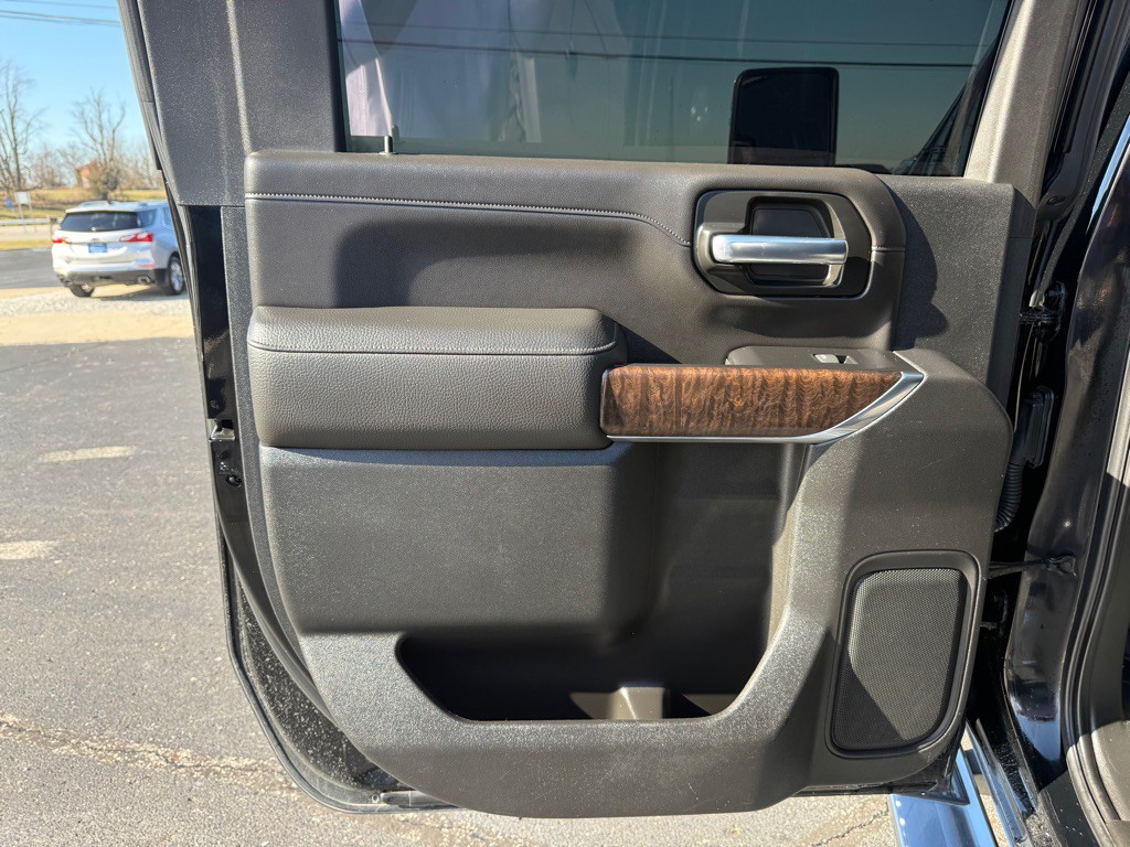 2020 GMC Sierra Image 25