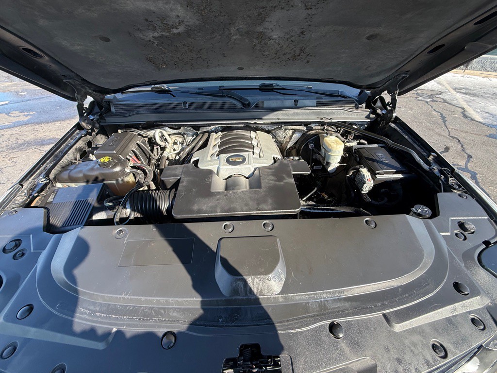 2016 Cadillac Escalade Image 30