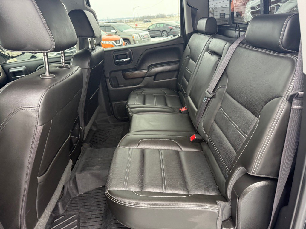 2017 GMC Sierra Image 24