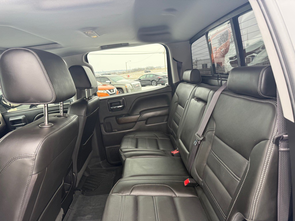 2017 GMC Sierra Image 25