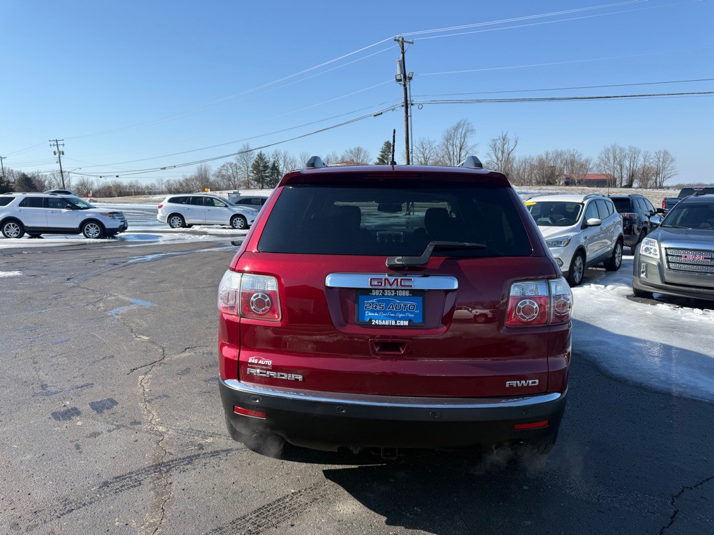 2010 GMC Acadia Image 4