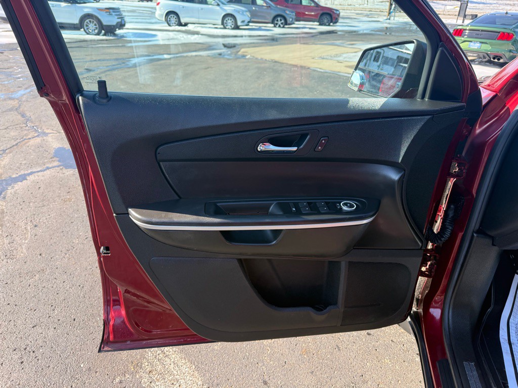 2010 GMC Acadia Image 10