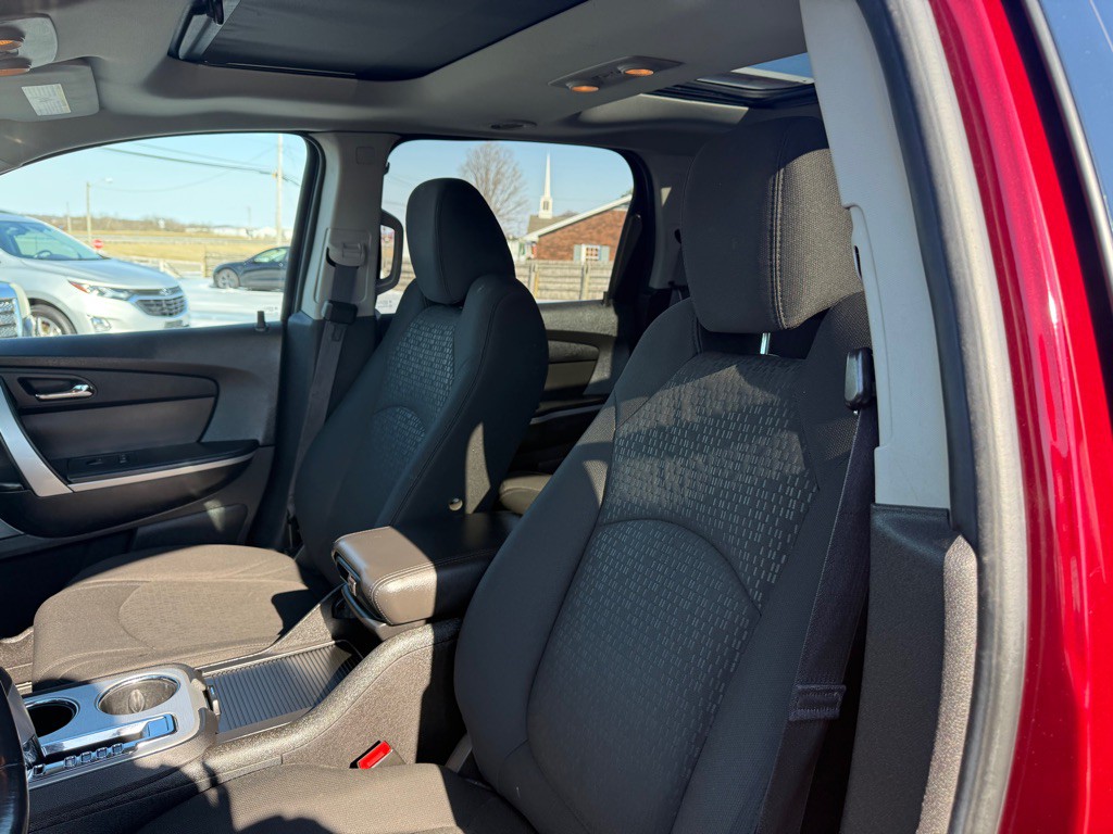 2010 GMC Acadia Image 12