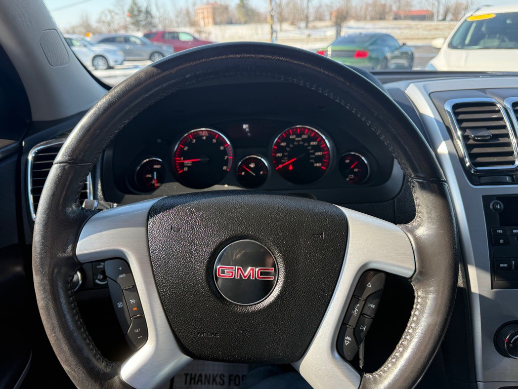 2010 GMC Acadia Image 15