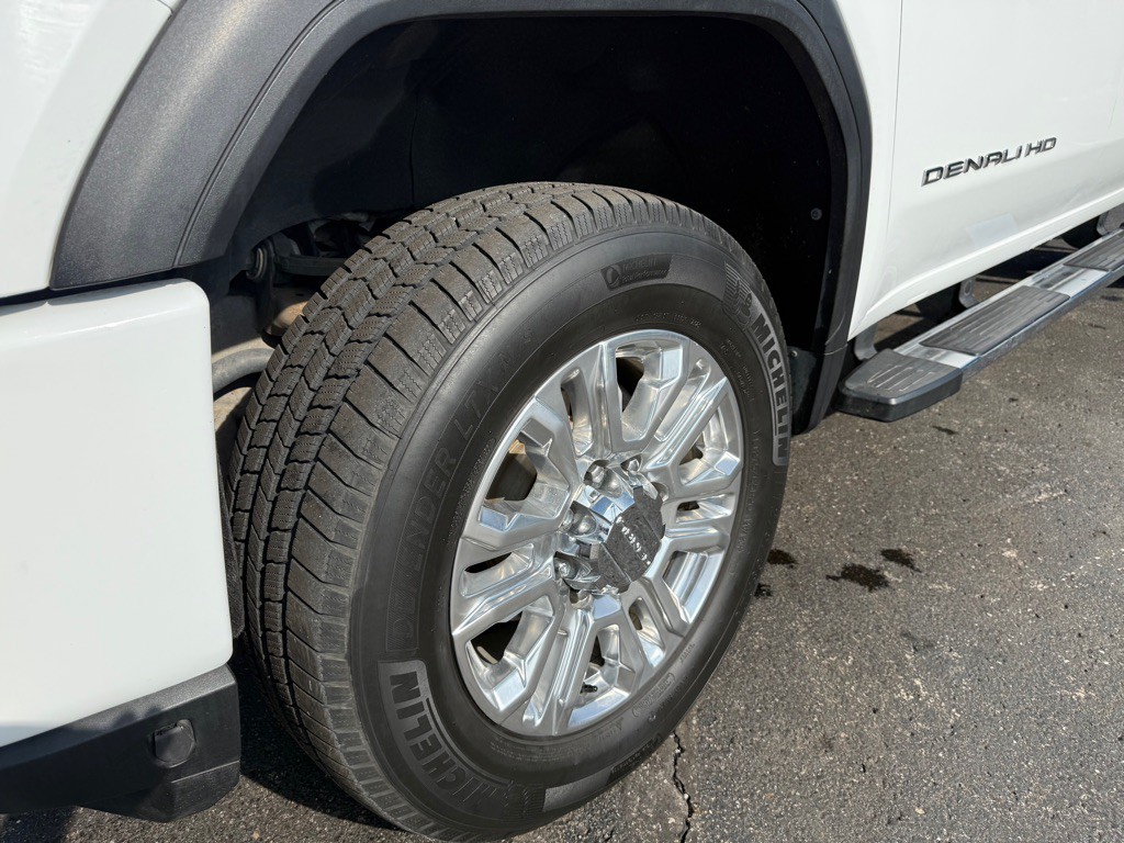 2020 GMC Sierra Image 11