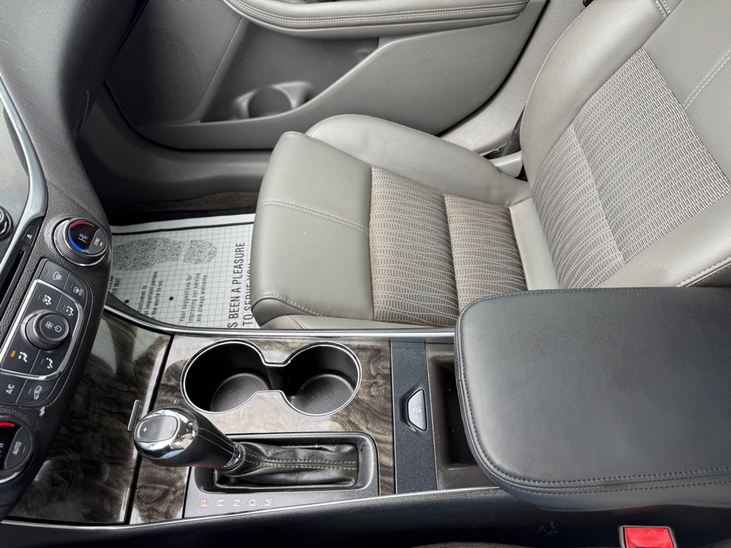 2015 Chevrolet Impala Image 16