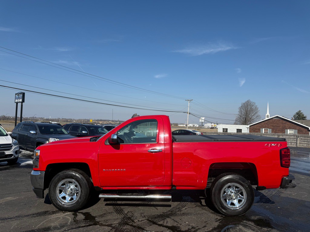 2018 Chevrolet Silverado 1500 Image 2