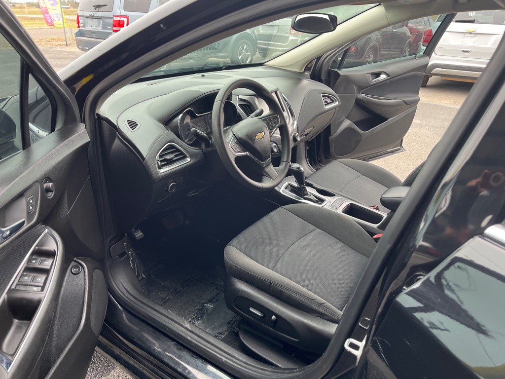 2018 Chevrolet Cruze Image 5