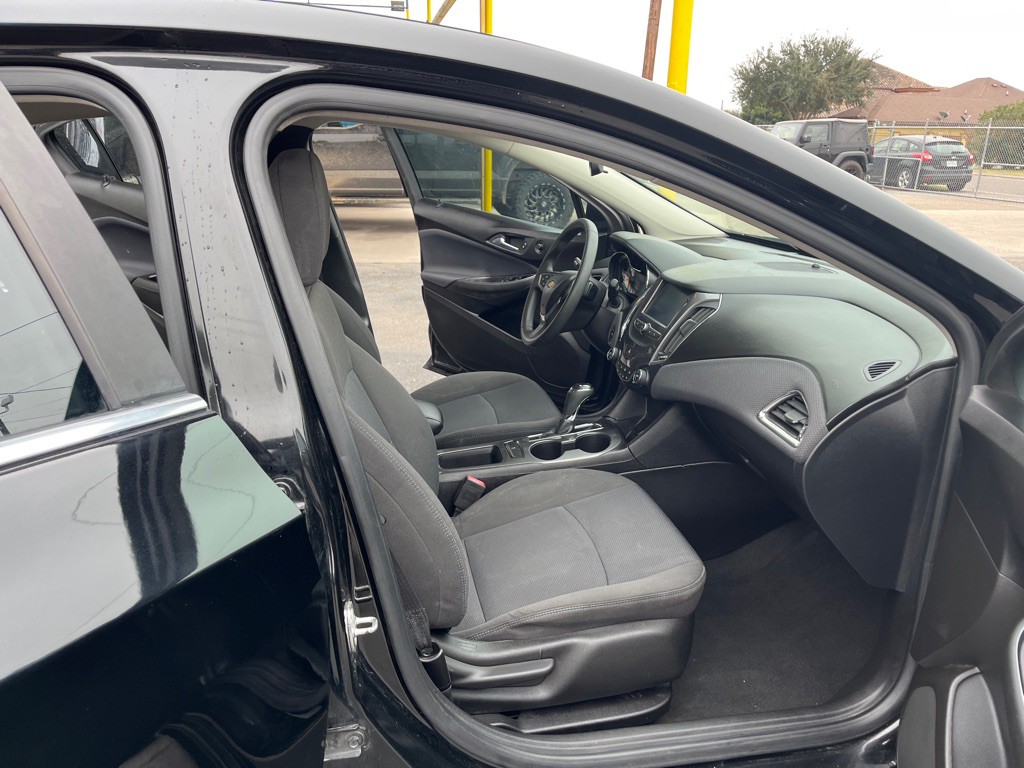 2018 Chevrolet Cruze Image 6