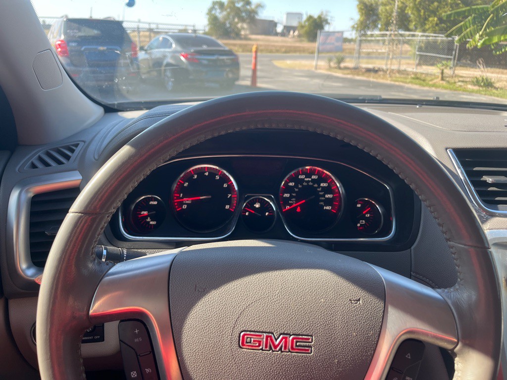 2014 GMC Acadia Image 11