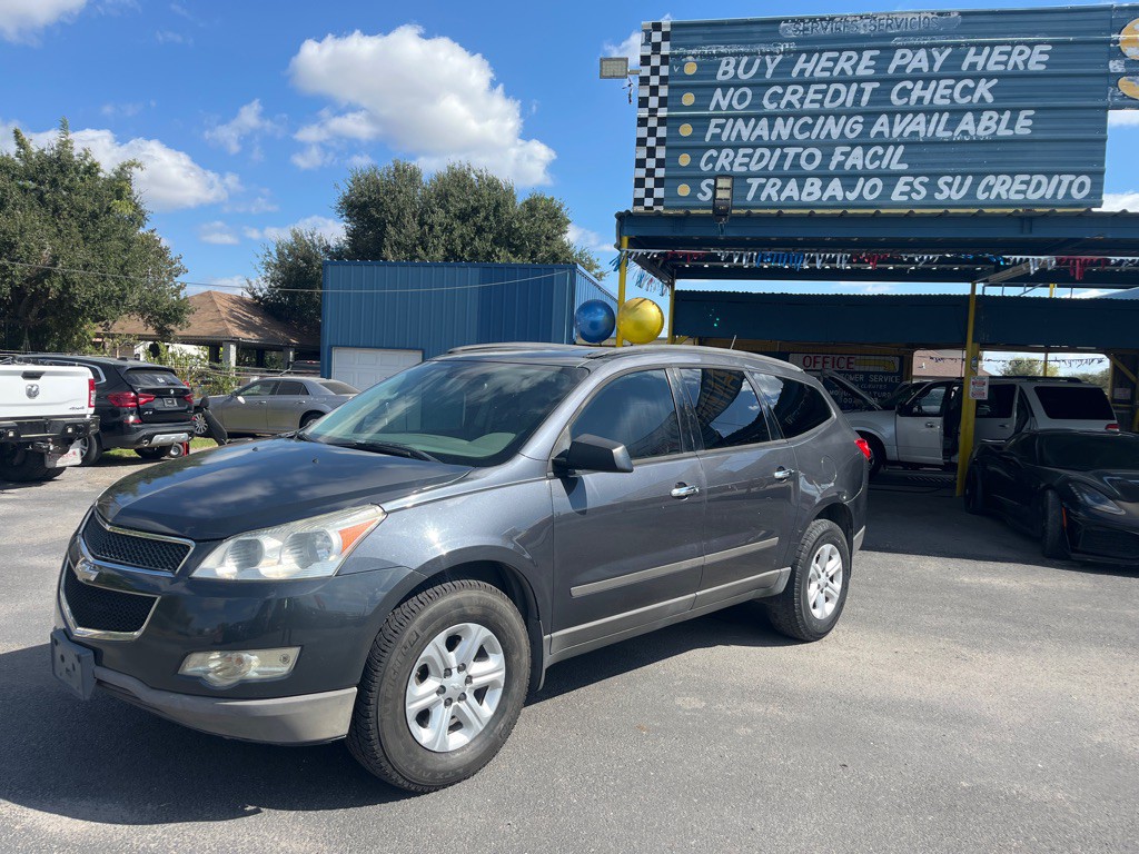 2012 Chevrolet Traverse Image 2
