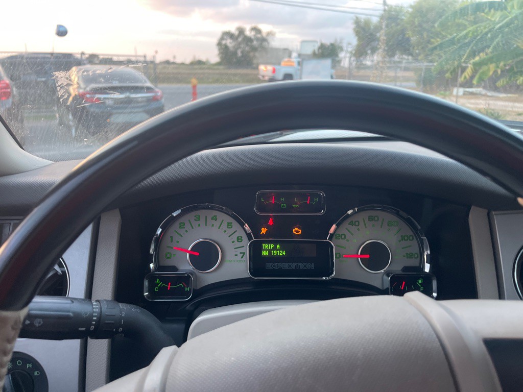 2014 Ford Expedition Image 10