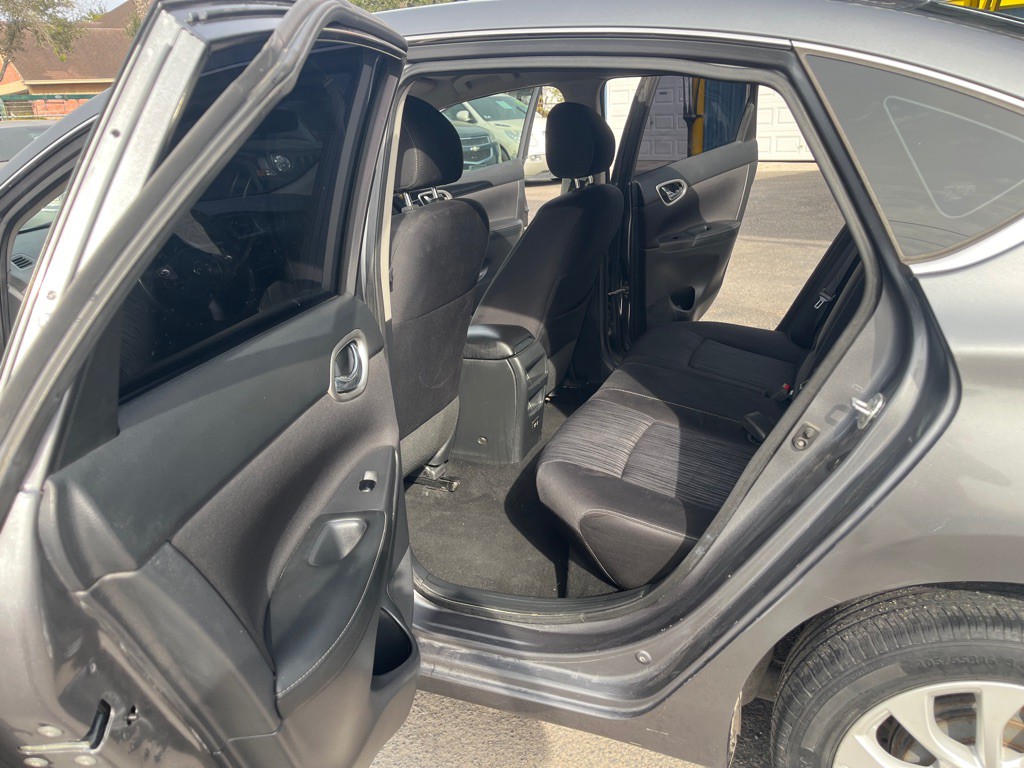 2019 Nissan Sentra Image 8