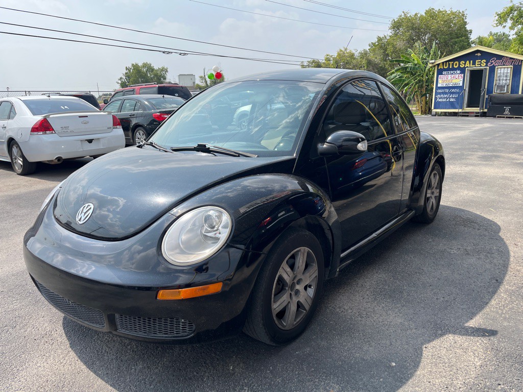 2006 Volkswagen Beetle Image 4