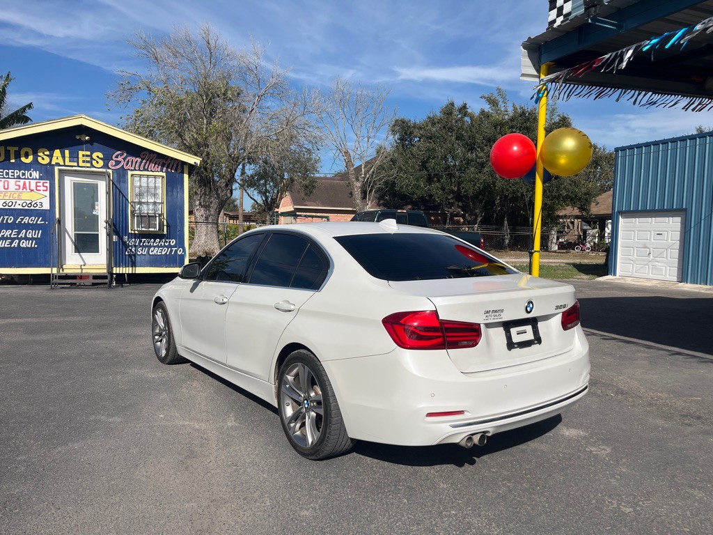 2016 BMW 3 Series Image 2