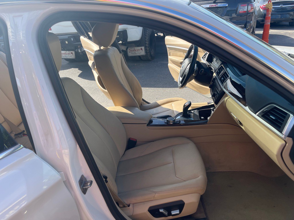 2016 BMW 3 Series Image 6