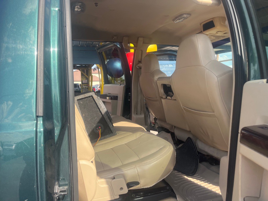 2008 Ford F-350 Image 6