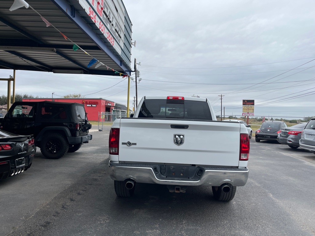 2012 Dodge Ram 1500 Image 2