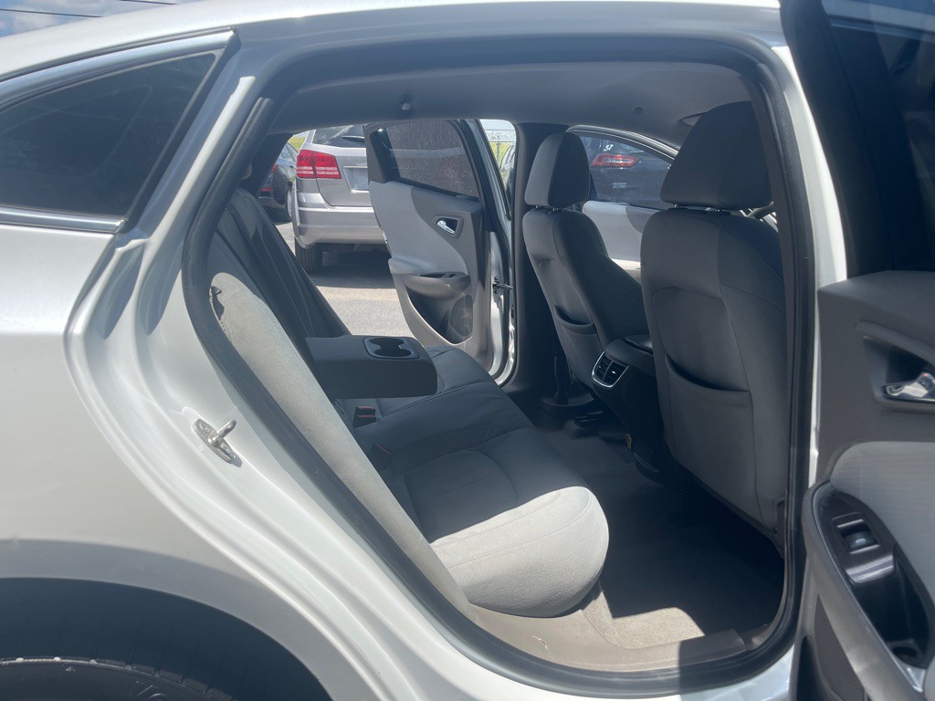 2017 Chevrolet Malibu Image 6