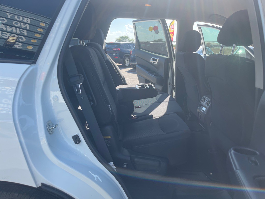 2018 Nissan Pathfinder Image 9