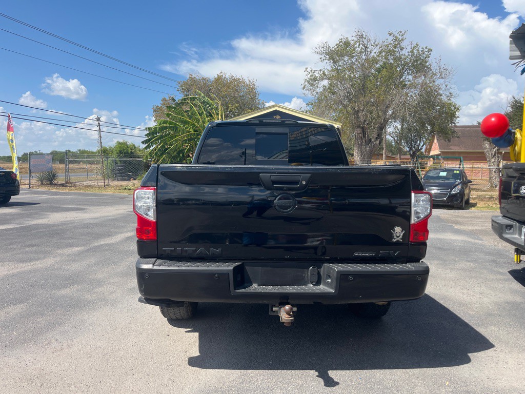 2018 Nissan Titan Image 3