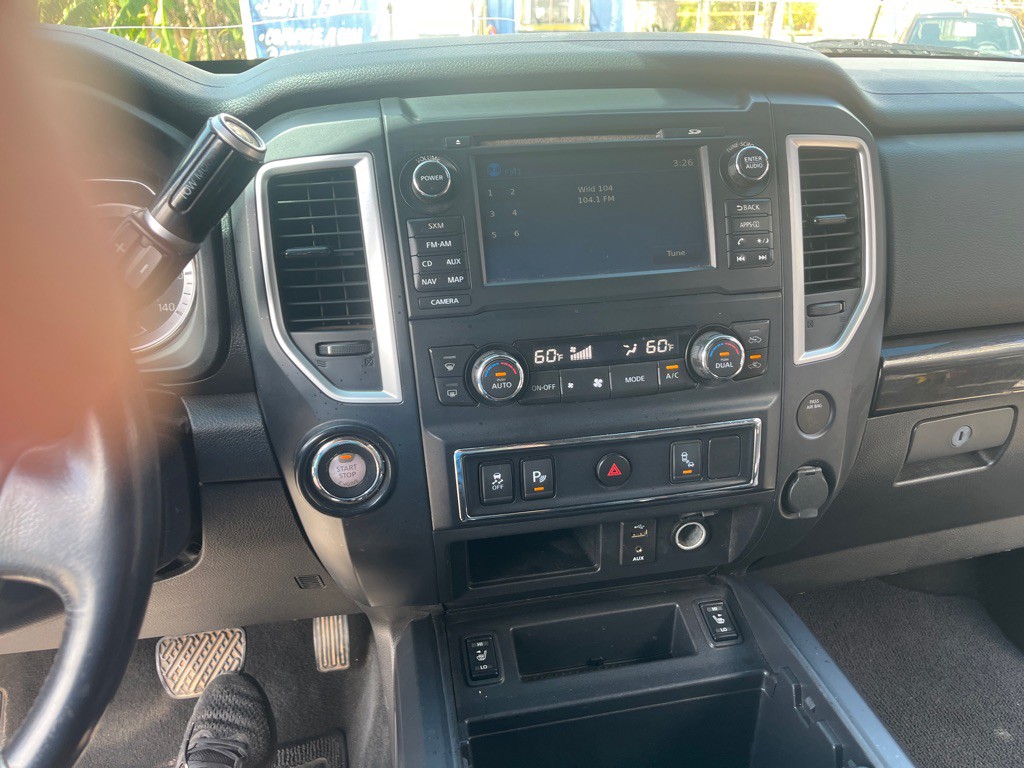 2018 Nissan Titan Image 8
