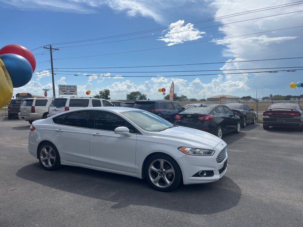 2015 Ford Fusion Image 3