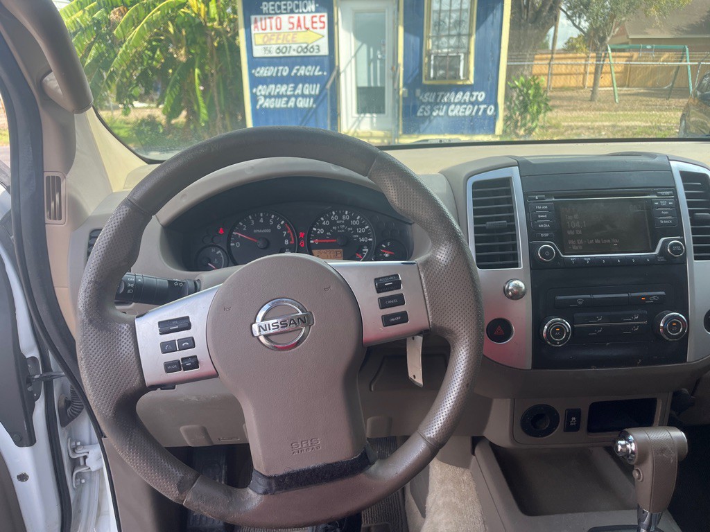 2015 Nissan Frontier Image 8