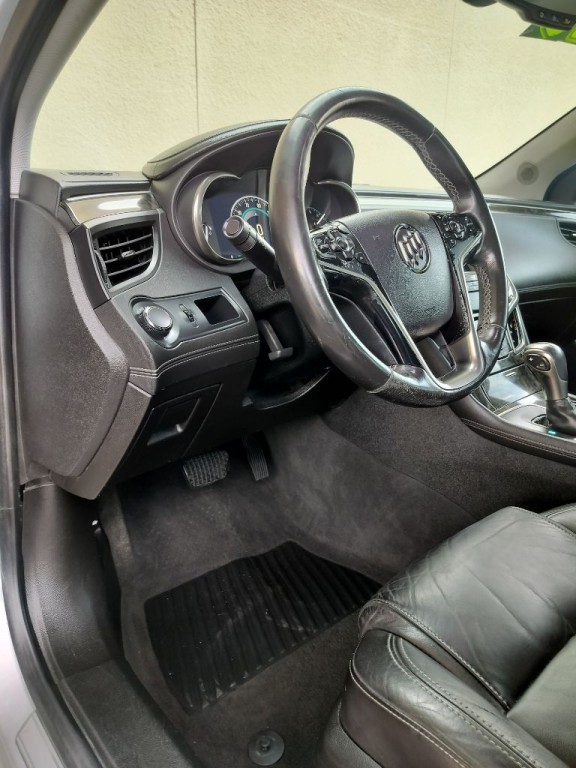 2014 Buick Lacrosse Image 5