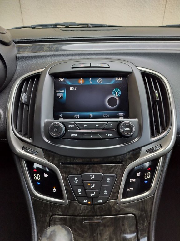 2014 Buick Lacrosse Image 12