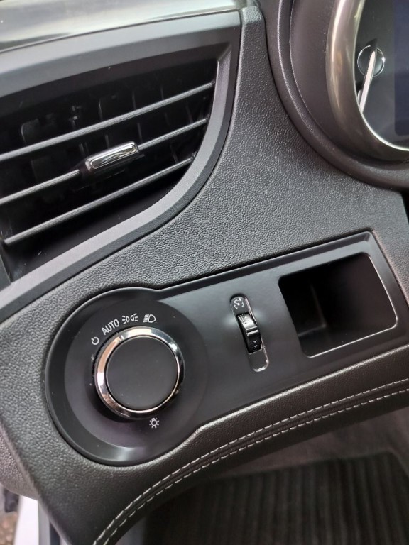 2014 Buick Lacrosse Image 13