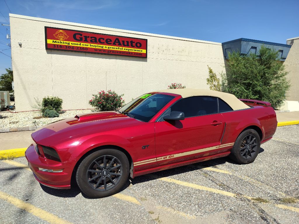 2008 Ford Mustang Image 12