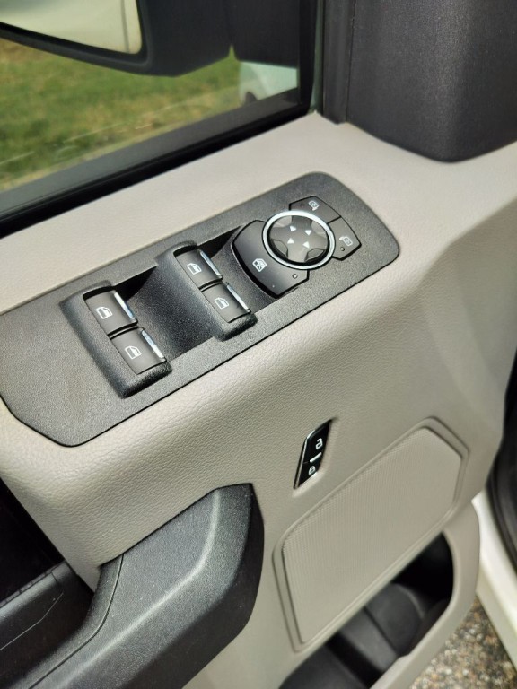 2018 Ford F-150 Image 17