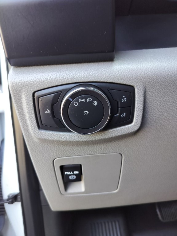 2018 Ford F-150 Image 12