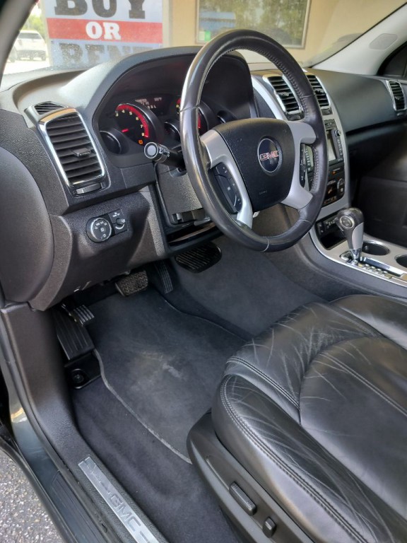 2011 GMC Acadia Image 5