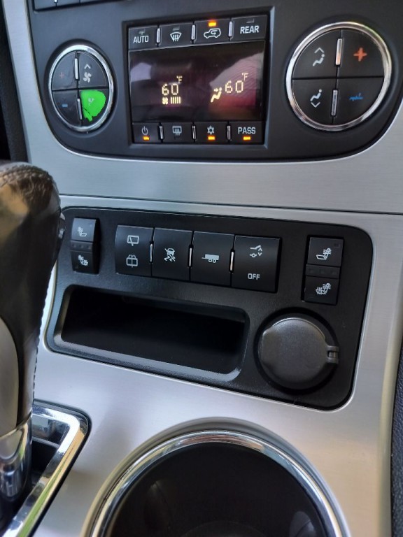 2011 GMC Acadia Image 14
