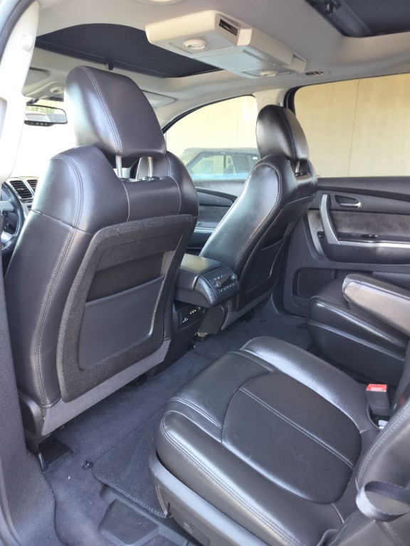 2011 GMC Acadia Image 19