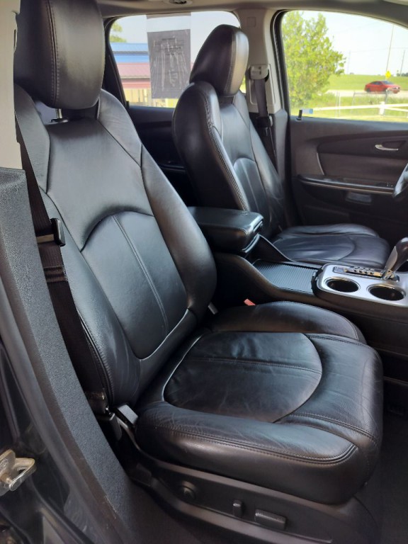2011 GMC Acadia Image 25